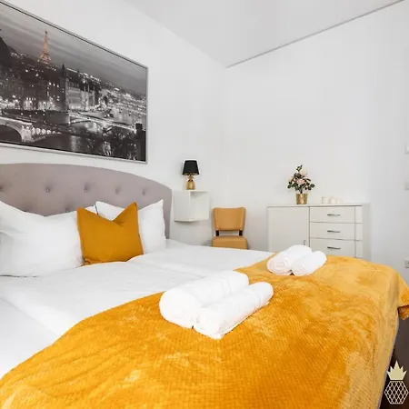 Pineapple Apartments Palais Am Neumarkt - 90 Qm - 1X Free Parking Dresden Exterior foto